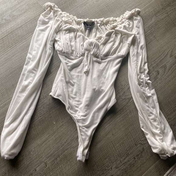 Lulu’s After Your Heart ivory long sleeved bodysuit - Picture 2 of 5